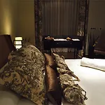 Almirantes Boutique 4*