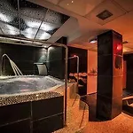 Almirantes Boutique 4*