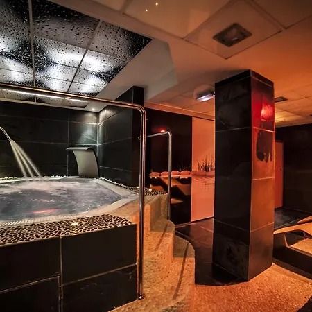 Almirantes Boutique Hotel 4*