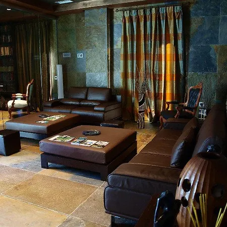Hotel Almirantes Boutique 4*